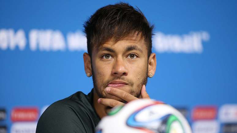 <p>Neymar disse ter ficado arrepiado com discurso de Felipão </p>