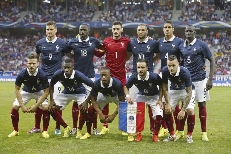 Equipe francesa posa para foto antes do amistoso pré-Copa contra Jamaica, em Vileneuve dÁscq, França. 8/06/2014.
