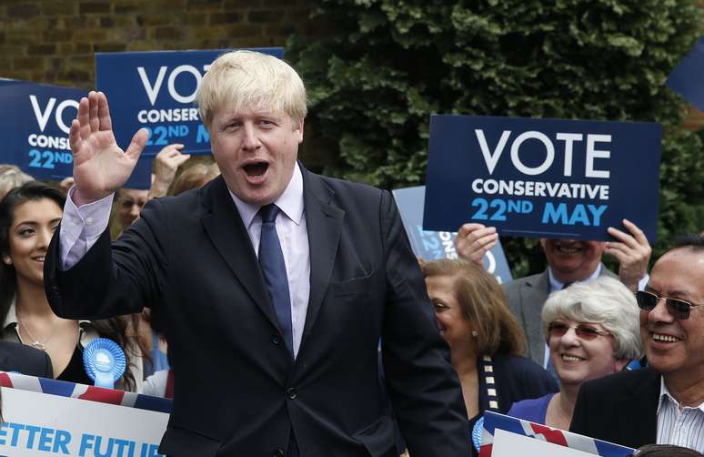 <p>Prefeito de Londres, Boris Johnson, fala durante em uma reunião no oeste de Londres, em 21 de maio</p>