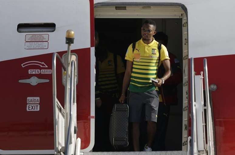 O jogador camaronês Eto'o desembarca na Base Aérea do Galeão, no Rio de Janeiro. 09/06/2014