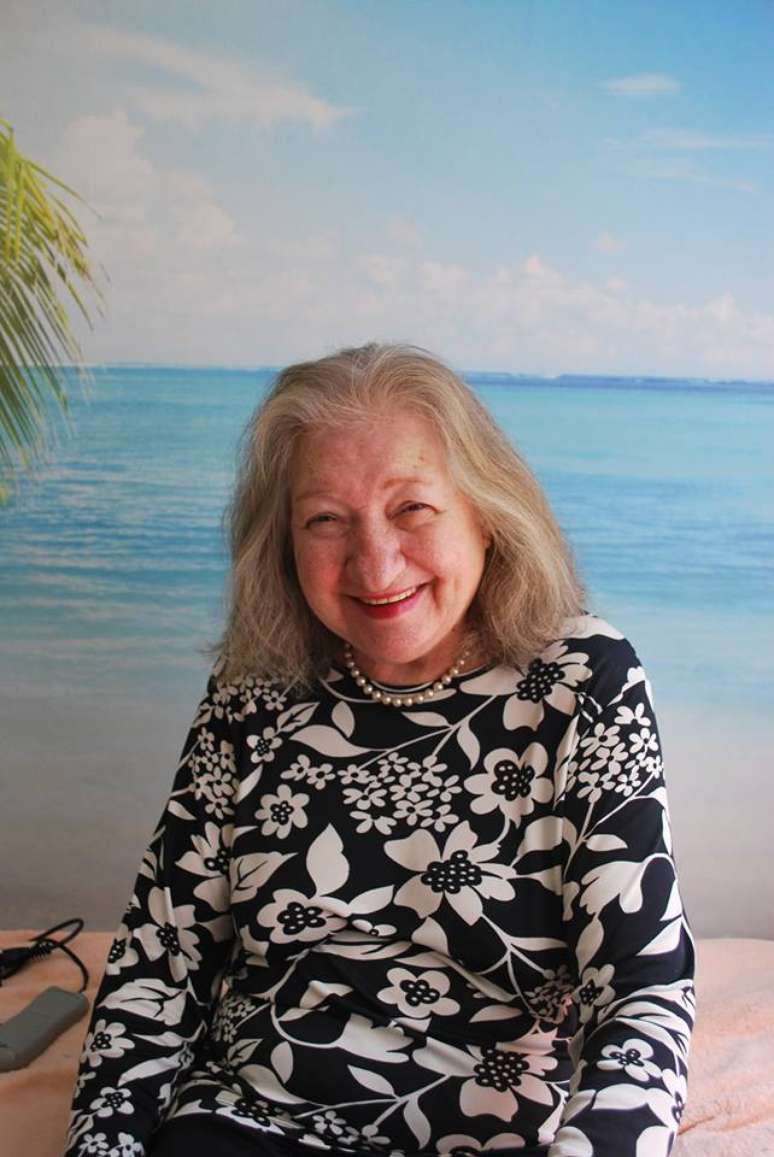 Personagem principal em sua p&aacute;gina no Facebook, Vov&oacute; Nilva se divertia ao lado do neto gravando v&iacute;deos, tirando fotos e lendo os coment&aacute;rios postados