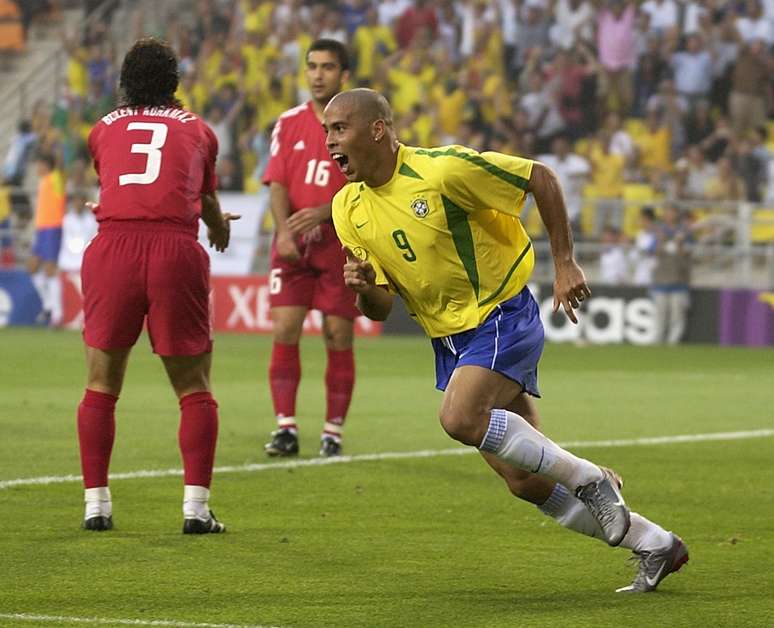 <p>Sele&ccedil;&atilde;o Brasileira sofreu para virar sobre a Turquia e estrear com vit&oacute;ria na Copa de 2002, quando Felip&atilde;o tamb&eacute;m era o t&eacute;cnico</p>