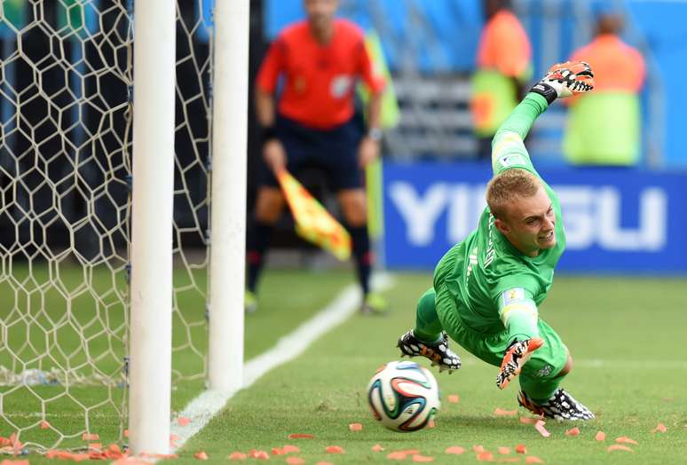 <p>Goleiro holandês Jasper Cillessen não pegou nenhum pênalti</p>