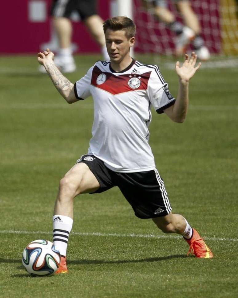 Jogador alemão Erik Durm durante treino da seleção da Alemanha na Itália, em maio, antes de partir para a Copa do Mundo. 22/5/2014