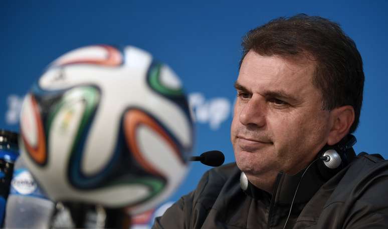 <p>Ange Postecoglou está preocupado com o ataque holandês</p>