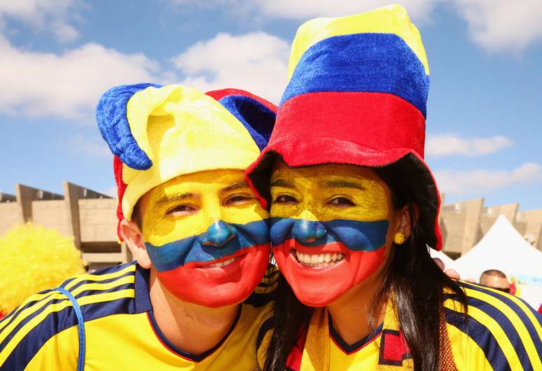 <p>Torcedores colombianos deixaram seleção em casa nos quatro jogos da Copa do Mundo até aqui. Contra o Brasil história deve ser diferente </p>