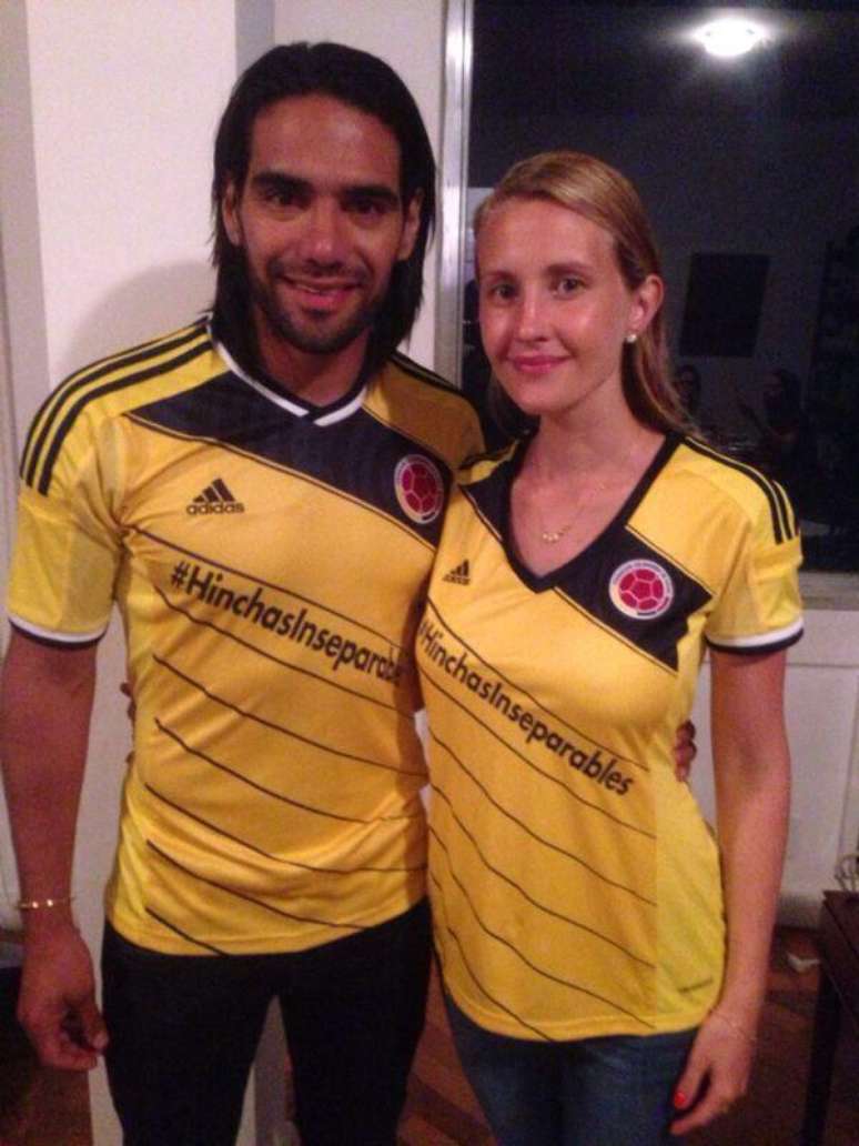 Falcao assiste jogo da Colômbia ao lado da esposa no Mineirão