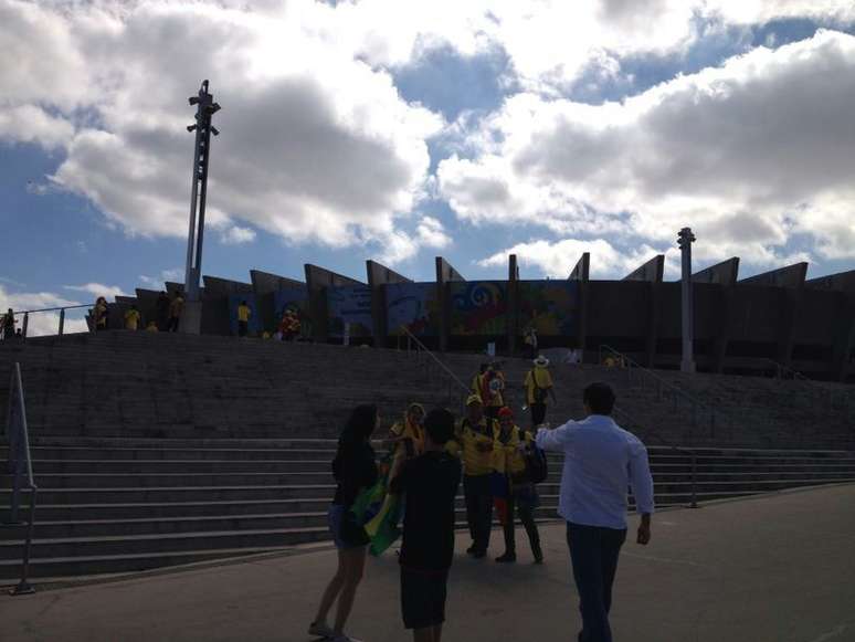 Escadas do Mineirão dificultaram acesso de deficiente na estreia de BH na Copa