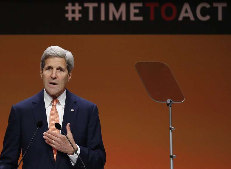 <p>Secretário de Estado dos EUA, John Kerry fala em uma cúpula mundial sobre o fim da violência sexual em conflitos, no Centro ExCel, em Londres, em 13 de junho</p>