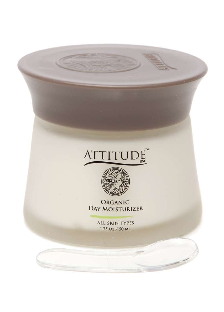 <p>Produzido à base de semente de uva, o hidratante <em>Organic Day Moisturizer</em> promete desacelerar o processo de envelhecimento, manter a hidratação da pele e combater a ação de agentes externos</p>