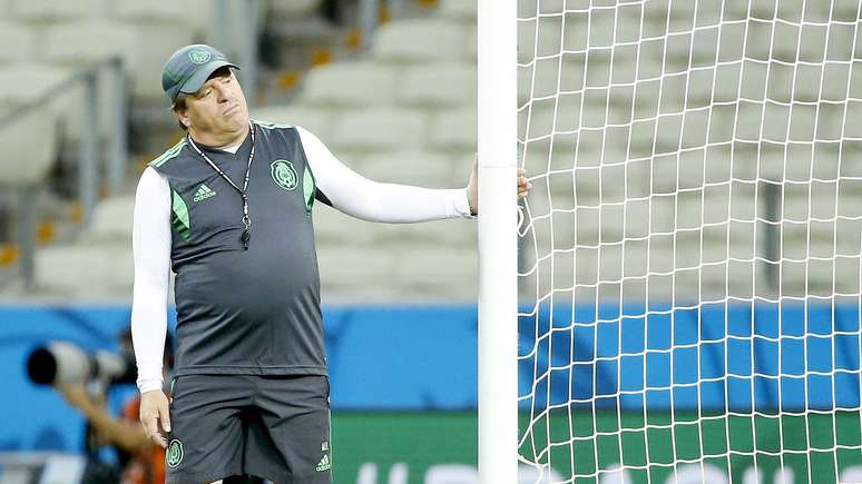 Na véspera de jogo contra o Brasil, a seleção do México fez treino na tarde desta segunda-feira no Castelão, em Fortaleza.