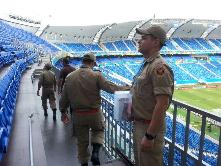 Instalação de assentos móveis da Arena das Dunas é rápida…