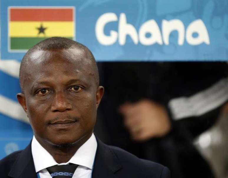 <p>Técnico ganês James Kwesi Appiah admitiu problemas com o pagamento aos jogadores e se mostrou incomodado</p>