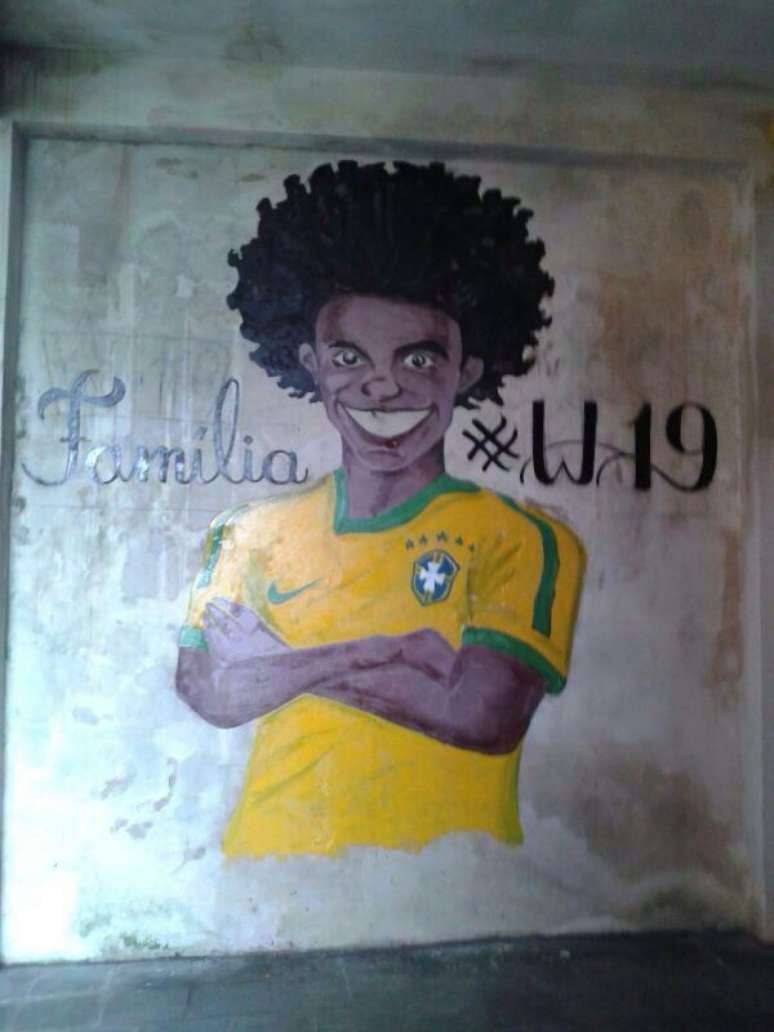 <p>Jogador tem sua imagem pintada na parede da casa do avô</p>