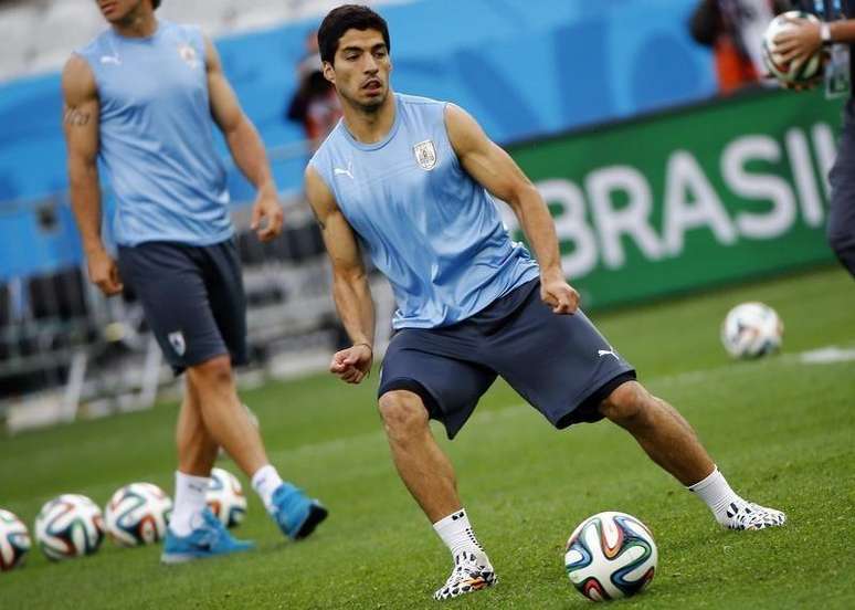 <p>Suárez deve voltar ao time titular do Uruguai</p>