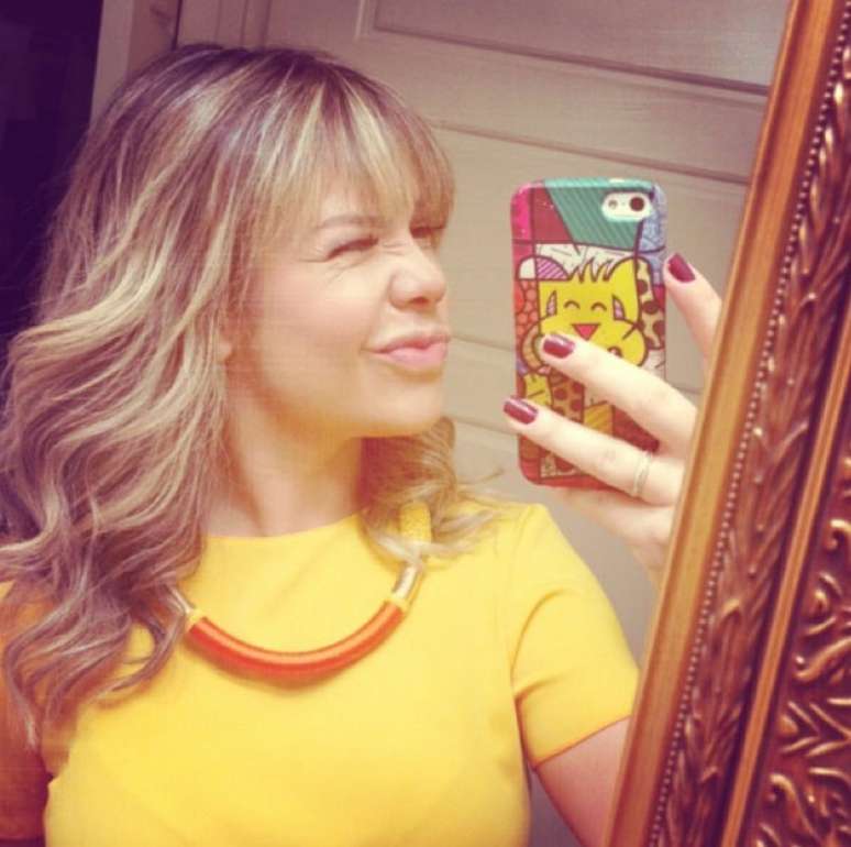 <p>De cabelo novo, Fernanda anunciou no Instagram que vai curtir as férias</p>