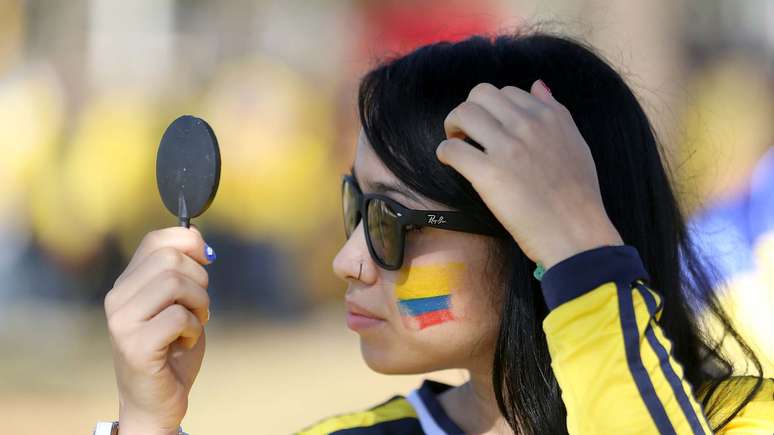 <p>A horas do jogo em Brasília, torcedores das seleções da Costa do Marfim e da Colômbia já começam a movimentar o entorno do Estádio Mané Garrincha, nesta quinta-feira</p>