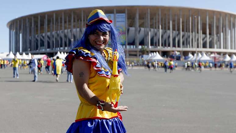 <p>Torcedores das seleções da Costa do Marfim e da Colômbia já fizeram festa no estádio Mané Garrincha na quinta-feira</p>