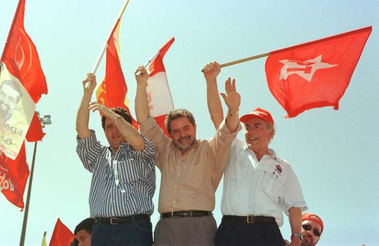 Brizola foi candidato a vice de Lula na corrida presidencial de 1998