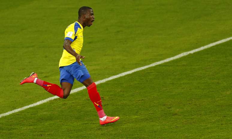 <p>Enner Valencia fez o terceiro gol do Equador na Copa, que também foi seu terceiro na competição</p>