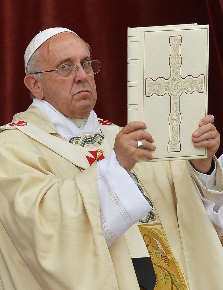 <p>&quot;A droga n&atilde;o &eacute; vencida com a droga&quot;, assegurou o papa</p>