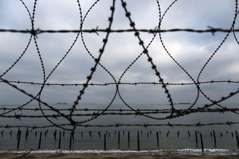 <p>Incidente ocorreu em um posto de guarda perto da fronteira fortemente armada com a Coreia do Norte</p>
