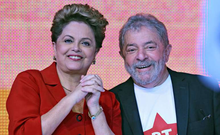 <p>Dilma e Lula durante convenção do PT</p>