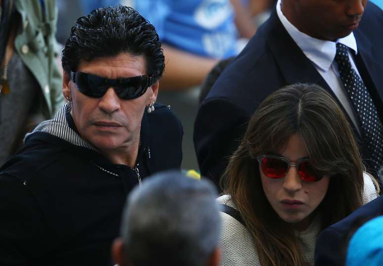 <p>Maradona teria saído antes do gol de Messi</p>