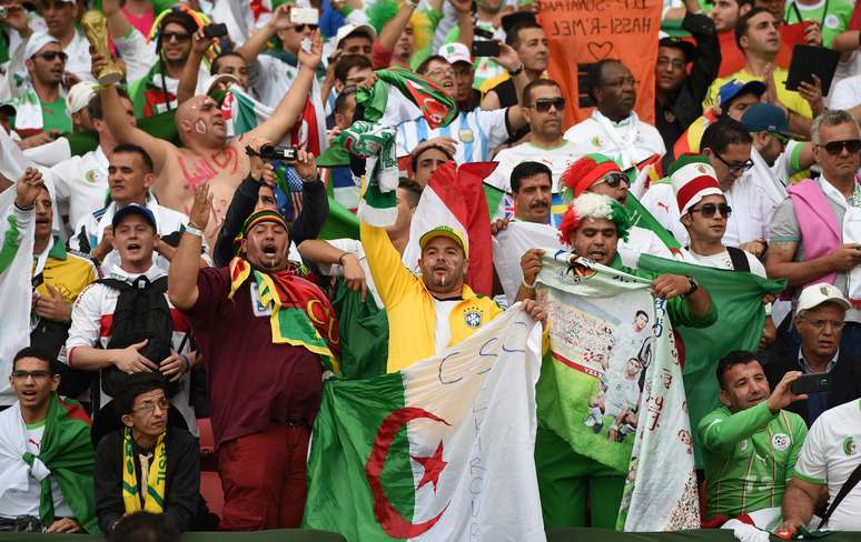 <p>Torcedores da Nig&eacute;ria vibraram com a vit&oacute;ria por 4 a 2 contra a Coreia do Sul na tarde deste domingo, no Est&aacute;dio Beira-Rio, em Porto Alegre; partida valeu pelo Grupo H.</p>