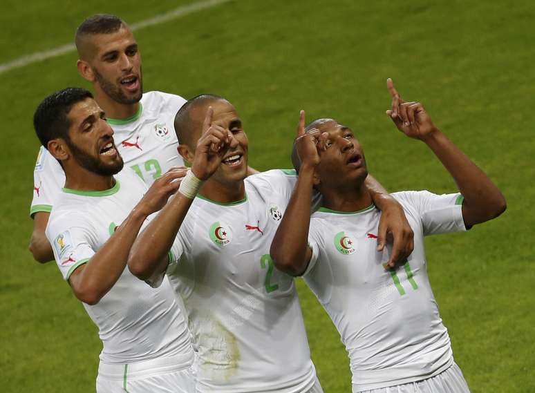 <p>Seleção da Argélia comemora o gol de Brahimi</p>