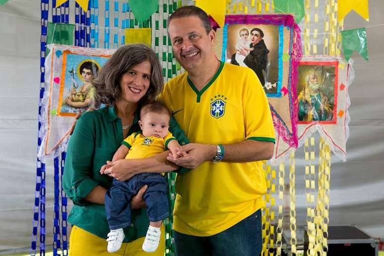 Eduardo Campos (PSB) acompanhou o jogo com a família no agreste pernambucano