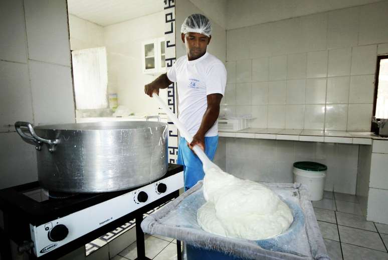 A técnica de fabricação do queijo da Ilha de Marajó é uma tradição passada de pai para filho há 200 anos