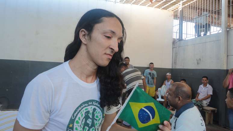 A maior parte dos 824 presidi&aacute;rios do Centro de Ressocializa&ccedil;&atilde;o de Cuiab&aacute; (CRC), antigo Carumb&eacute;, que perderam o direito de ir e vir com liberdade, acompanham a Sele&ccedil;&atilde;o Brasileira na Copa do Mundo