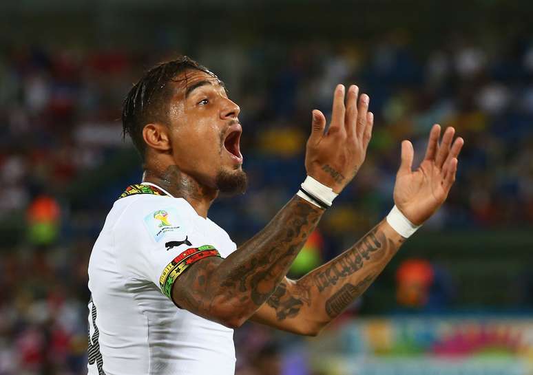 Principal estrela da sele&ccedil;&atilde;o de Gana, Kevin-Prince Boateng tem os dois bra&ccedil;os cobertos por tatuagens