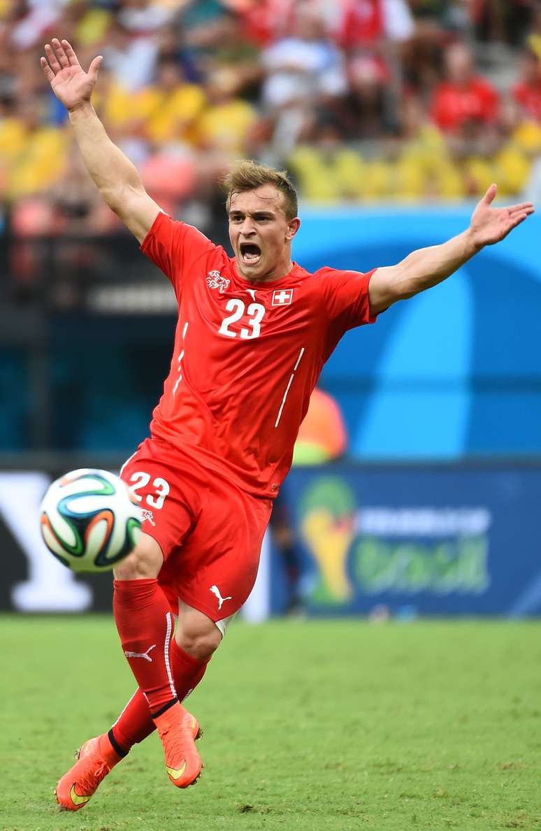 <p>Autor de três gols, Xherdan Shaqiri foi decisivo na partida</p>