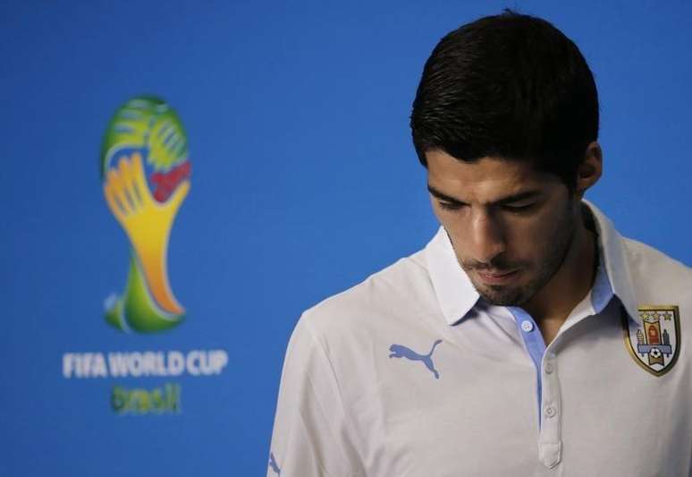<p>Luis Suárez, da seleção do Uruguai, pode ser duramente punido pela entidade que rege o futebol mundial</p>