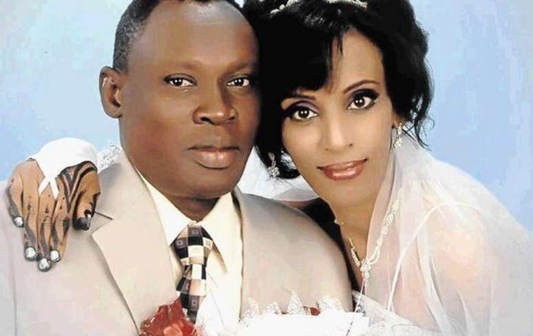 <p>Justi&ccedil;a sudanesa condenou Meriam Yahia Ibrahim Ishag &agrave; pena de morte por infidelidade ao Isl&atilde;, devido ao seu casamento crist&atilde;o</p>