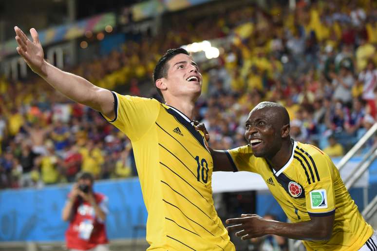 <p>Colômbia de James Rodríguez desafia Uruguai por vaga às quartas de final</p>