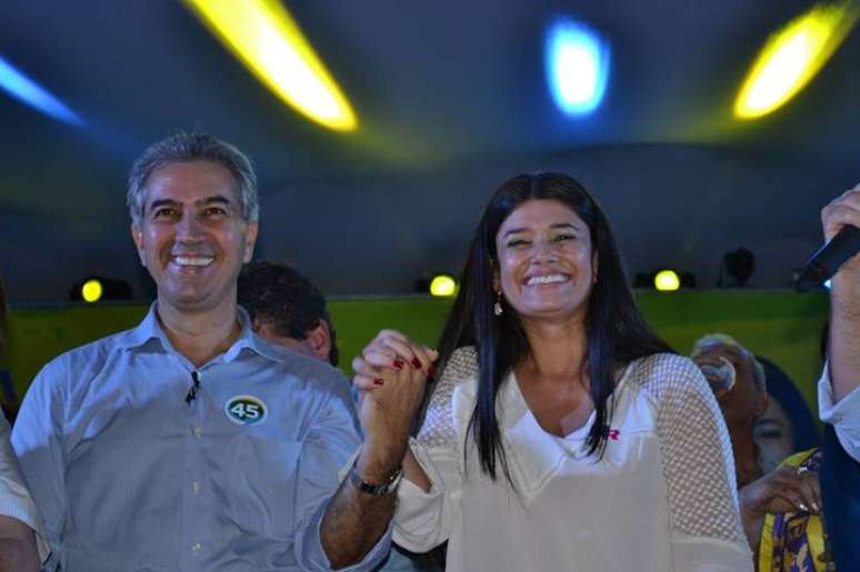 Reinaldo Azambuja e Rose Modesto durante o lançamento da candidatura