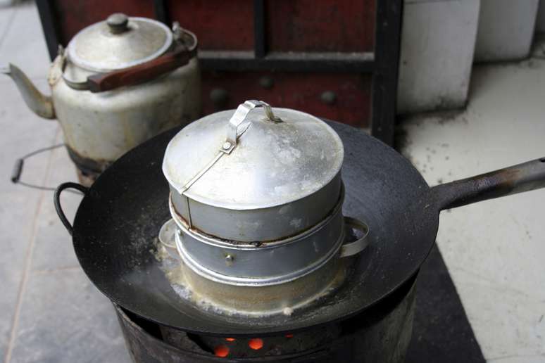 <p> "É incrível quando recebo mensagens de histórias de pessoas com câncer que ganharam peso depois do primeiro mês com a dieta", confessou o chef</p>