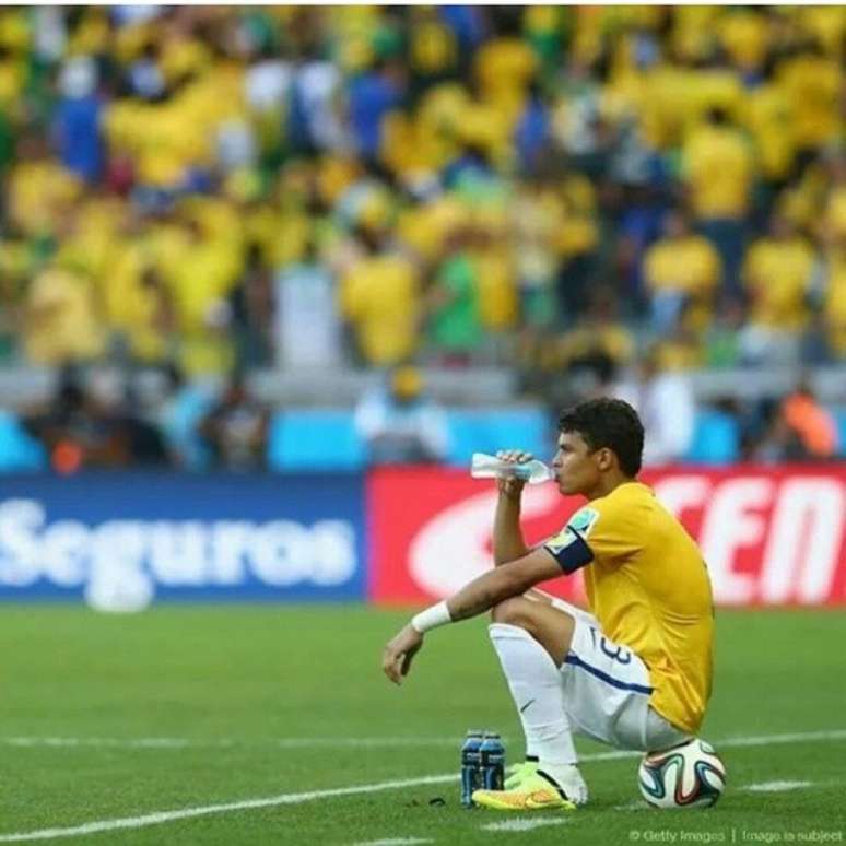 <p>Thiago Silva chorou contra Chile e teve faixa de capitão questionada</p>