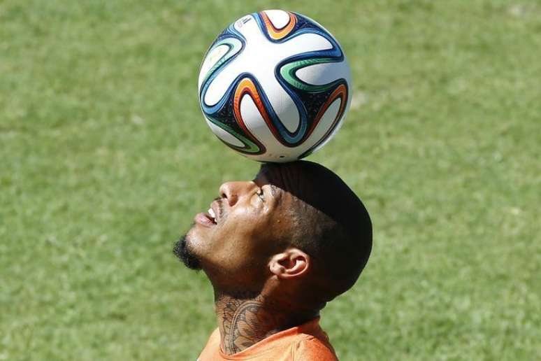 <p>Nigel de Jong pode voltar ao time da Holanda</p>