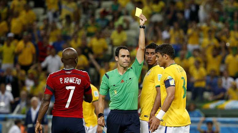 <p>Com suspensão de Thiago Silva, David Luiz assumirá a faixa de capitão no duelo contra os alemães</p>