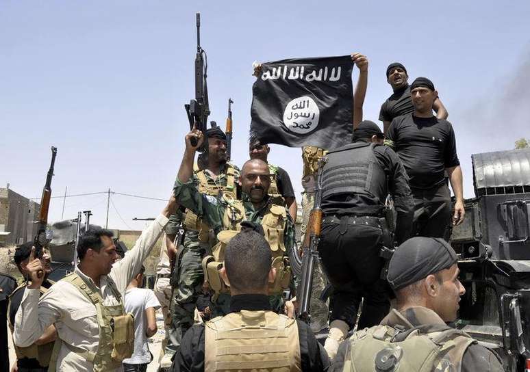 <p>&quot;Grupos armados terroristas ingressaram no s&iacute;tio de Al Muthanna&quot;, no noroeste de Bagd&aacute;, informou o governo iraquiano</p>