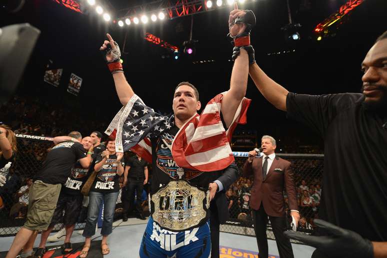 Chris Weidman é o atual campeão e defendeu o título duas vezes