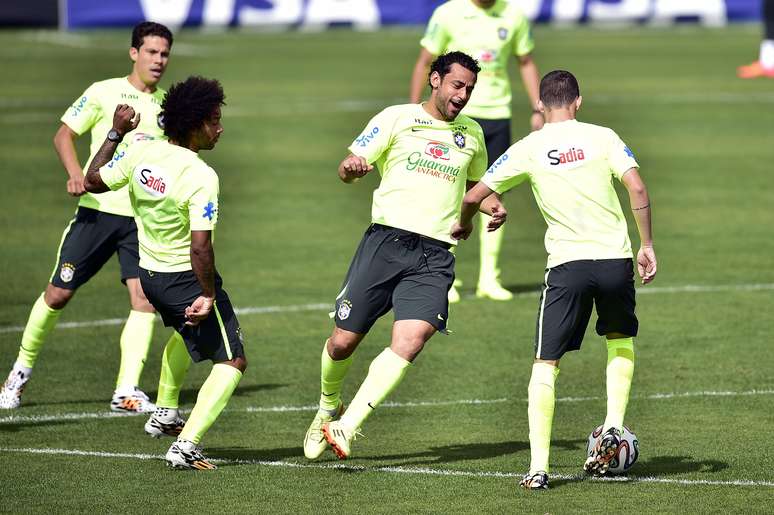 Na v&eacute;spera do jogo contra a Alemanha, pela semifinal da Copa do Mundo, a Sele&ccedil;&atilde;o Brasileira realiza o &uacute;ltimo treino antes do confronto, na Granja Comary, no Rio de Janeiro 