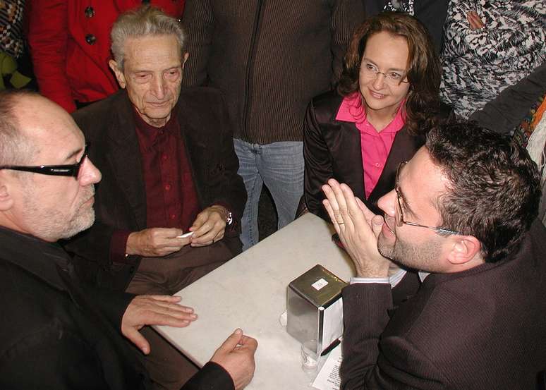 Plínio de Arruda Sampaio durante a campanha de 2010 em encontro com Pedro Ruas, Roberto Robaina e Luciana Genro