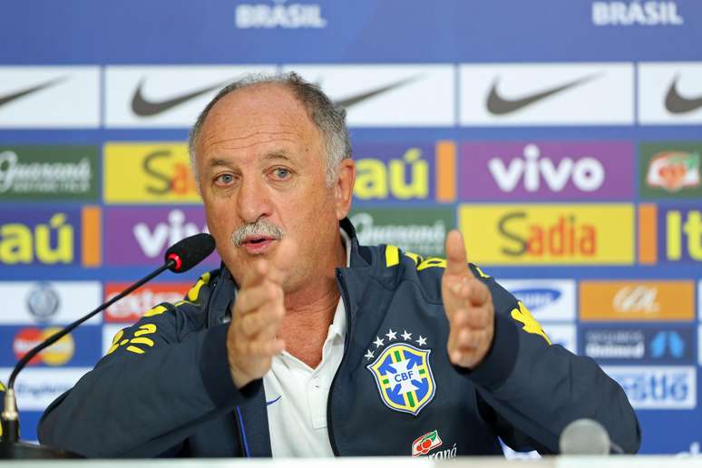 Luiz Felipe Scolari durante coletiva de imprensa no dia seguinte à derrota contra a Alemanha