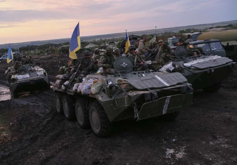<p>O Governo da Ucrânia mantém a pressão militar contra os rebeldes pró-russos em cidades ucranianas controladas por separatistas, em 8 de julho</p>