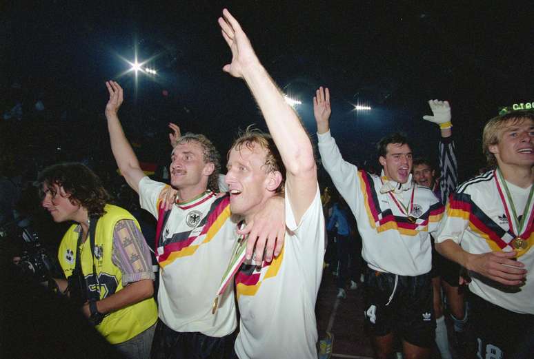 Com gol solitário de Brehme, alemães foram tri diante dos argentinos em 1990